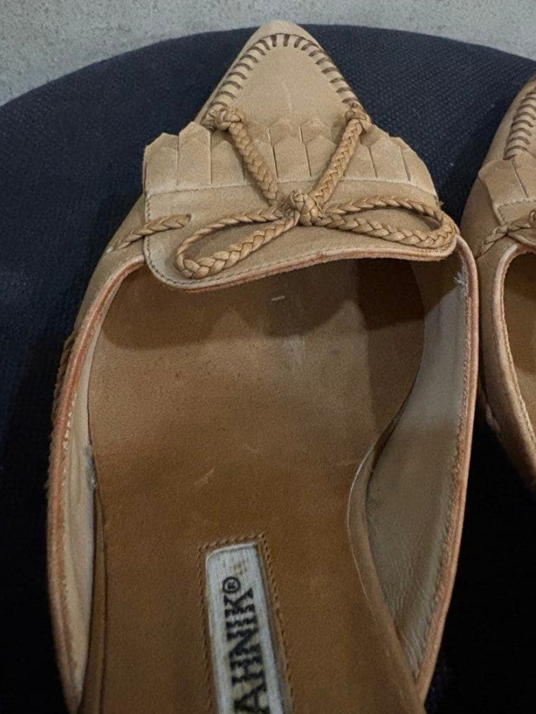 Manolo Blahnik Bow Fringe Pointed Toe Kitten Heel Mules