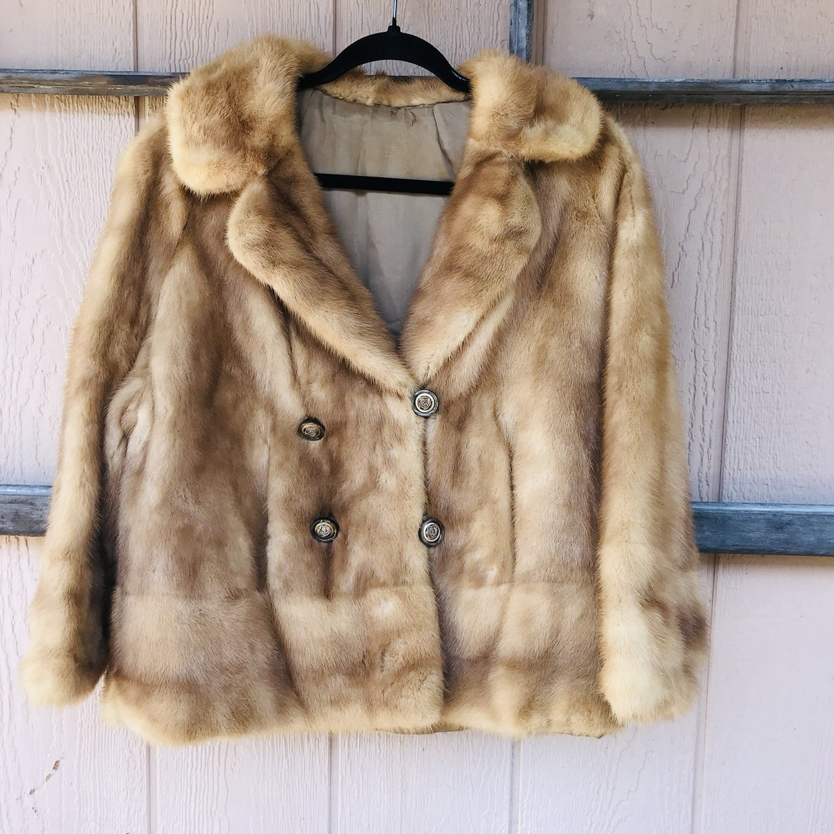 Lendzion Furs Vintage Mink Fur Coat in Blonde Beige