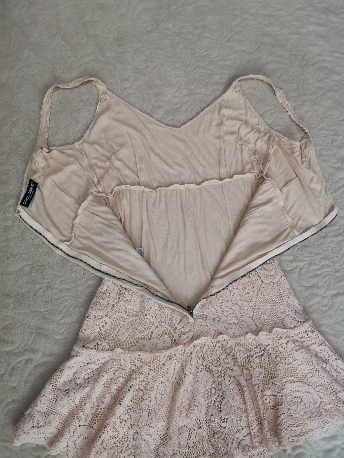 πUSπ Dolce&Gabbana vintage powder-pink lace dress IT 38