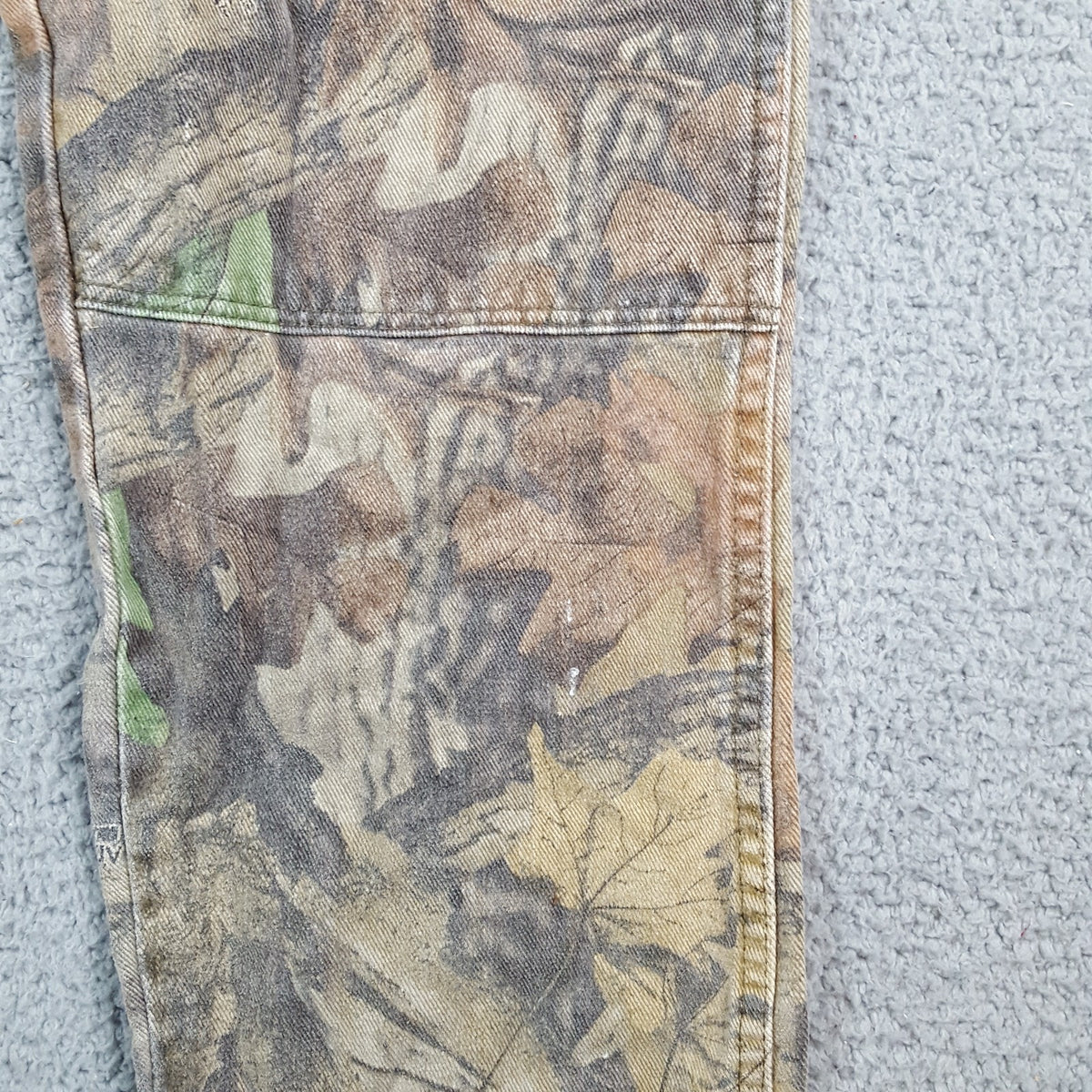 Wrangler Y2K Camo Double Knee Work Pants Size 34x31