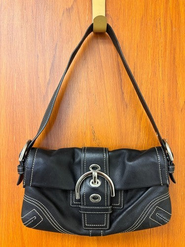 COACH SOHO ボストン 2way シグネチャー オプティック 黒 Y2K Coach Soho Shoulder Bag Y2K Black Vintage – Foundry