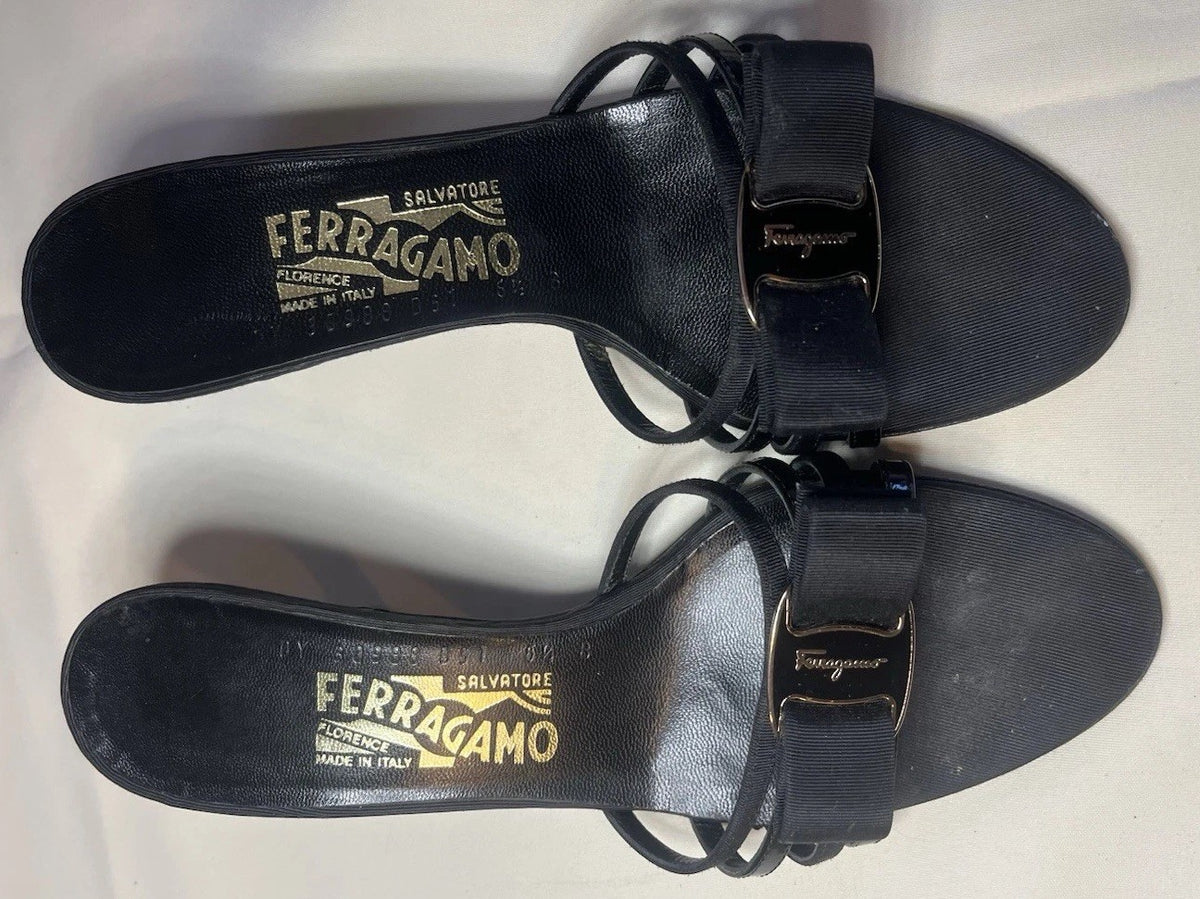 Salvatore Ferragamo Vara Kitten Black Patent Leather Bow Shoes Size 6.5