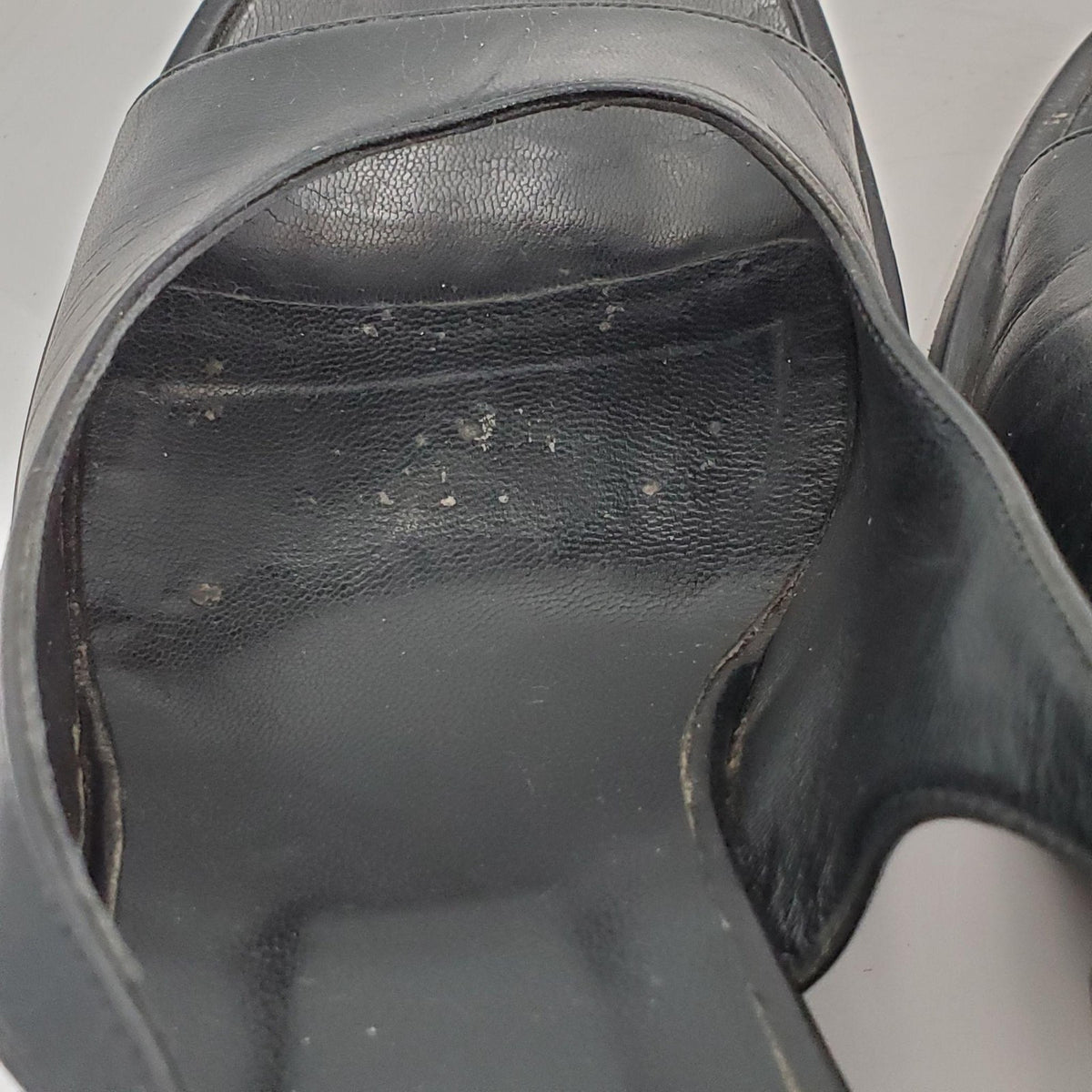 Gucci 1990s Black Leather Slingback Sandals Size 8.5