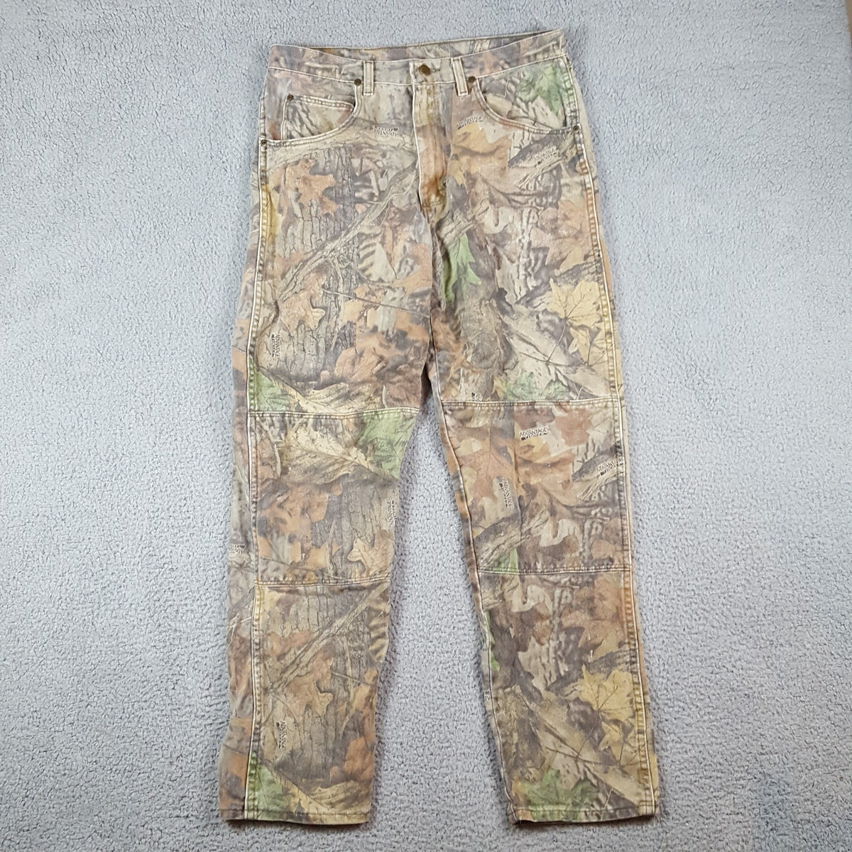 Wrangler Y2K Camo Double Knee Work Pants Size 34x31