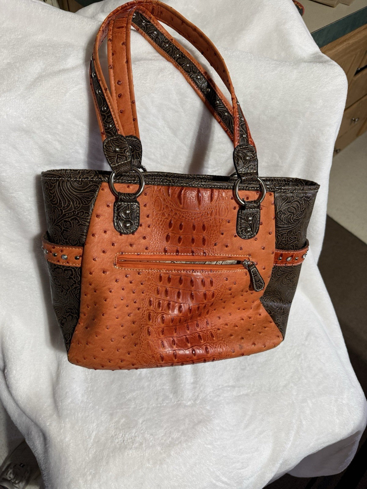 Blazin Roxx Western Purse with Three Outer Pockets