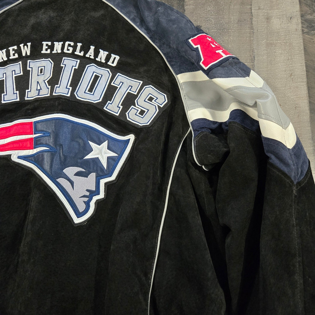 G-III New England Patriots Suede Leather Varsity Bomber Jacket XL