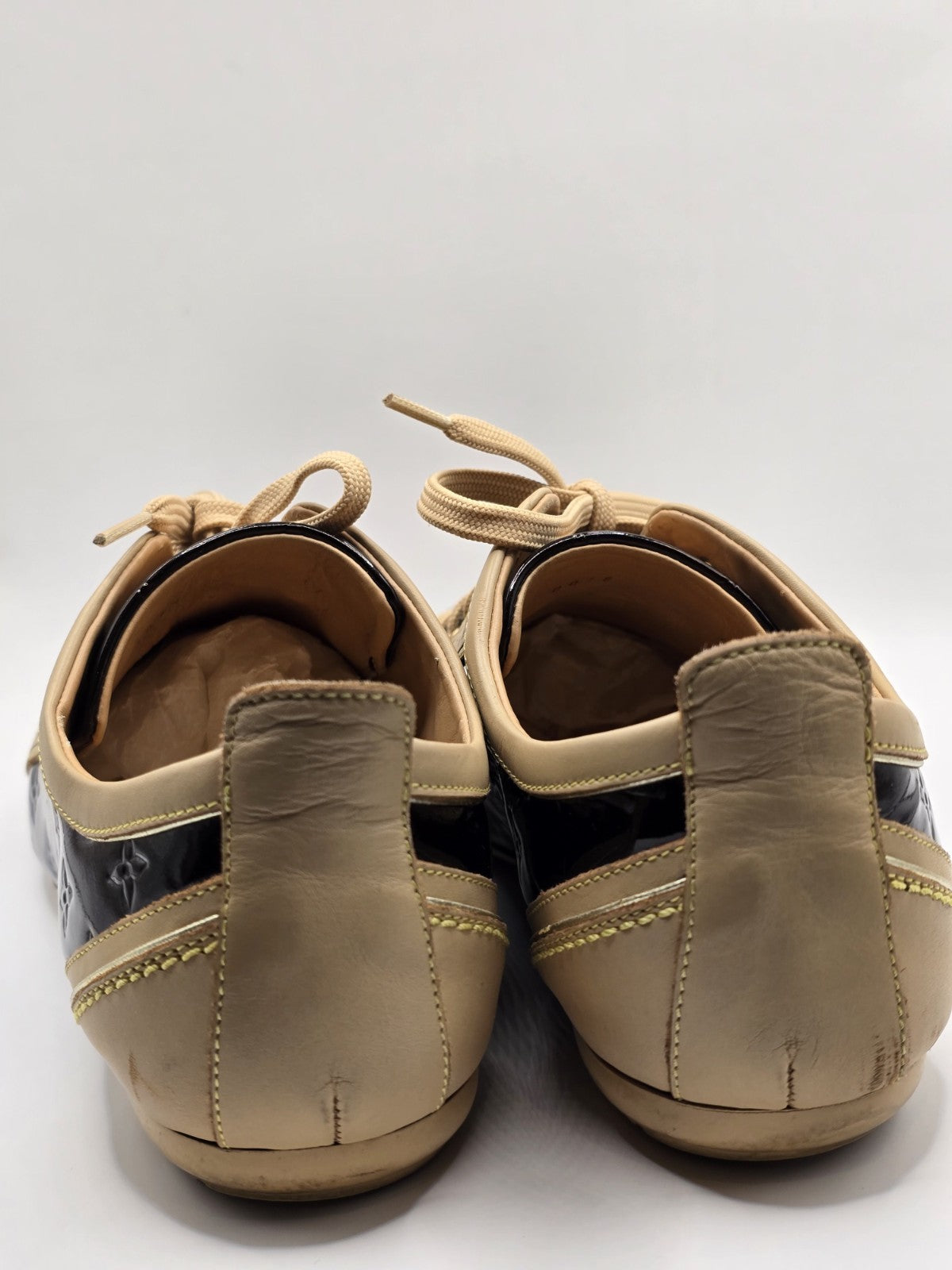 Louis Vuitton Amarante and Beige Monogram Vernis Leather Low Top Shoes