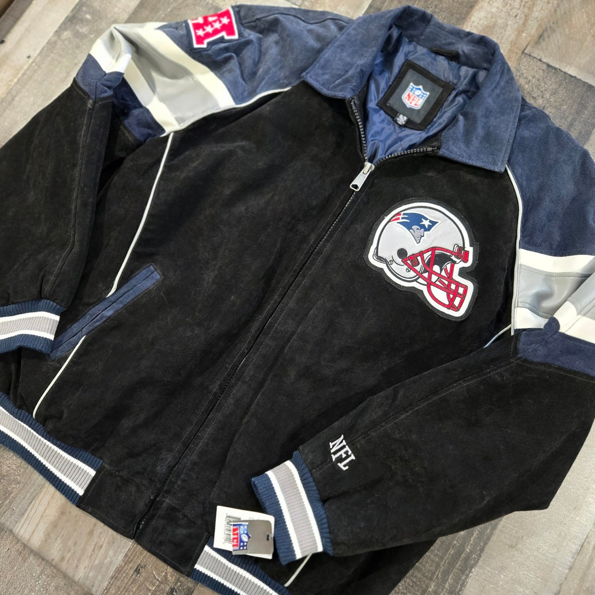 G-III New England Patriots Suede Leather Varsity Bomber Jacket XL