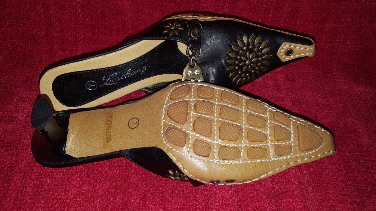 Luacheng Black Leather Studded Shoes