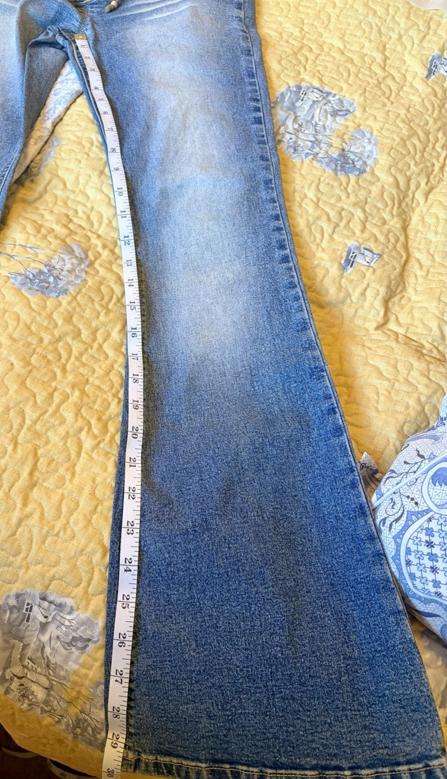 Mudd 1990s Lace Grommet Studded Low Rise Flare Jeans Size 1