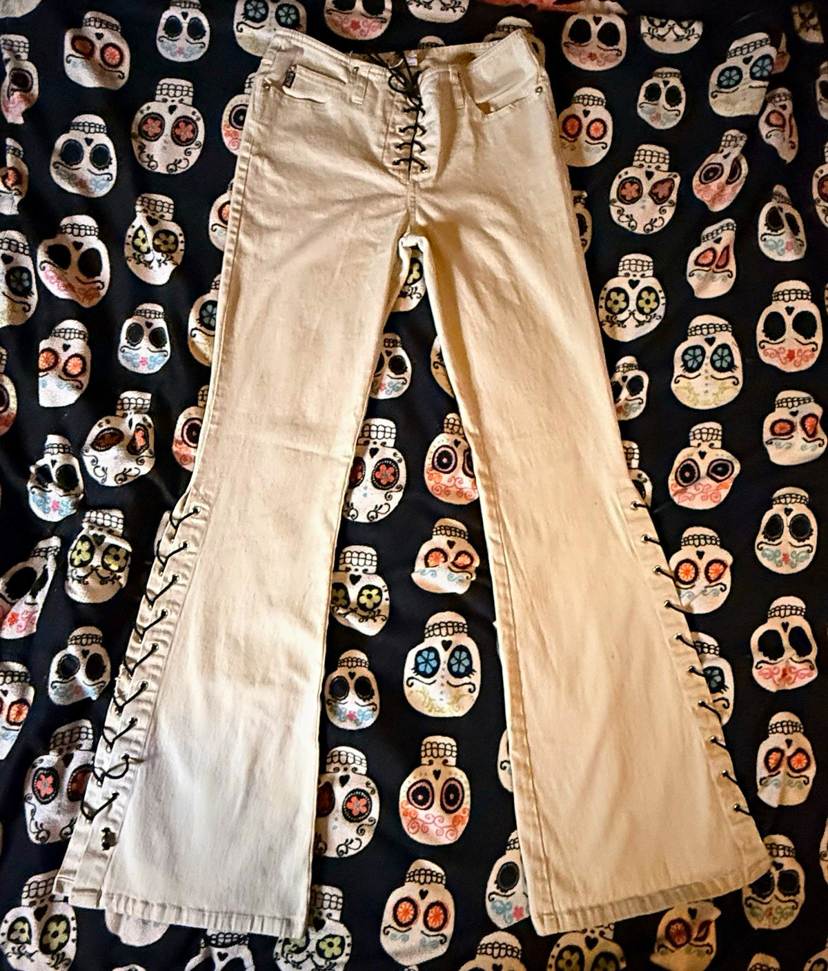 Mudd Y2K Lace Up Fly Side Grommet Flare Pants Tan Khaki Size 5