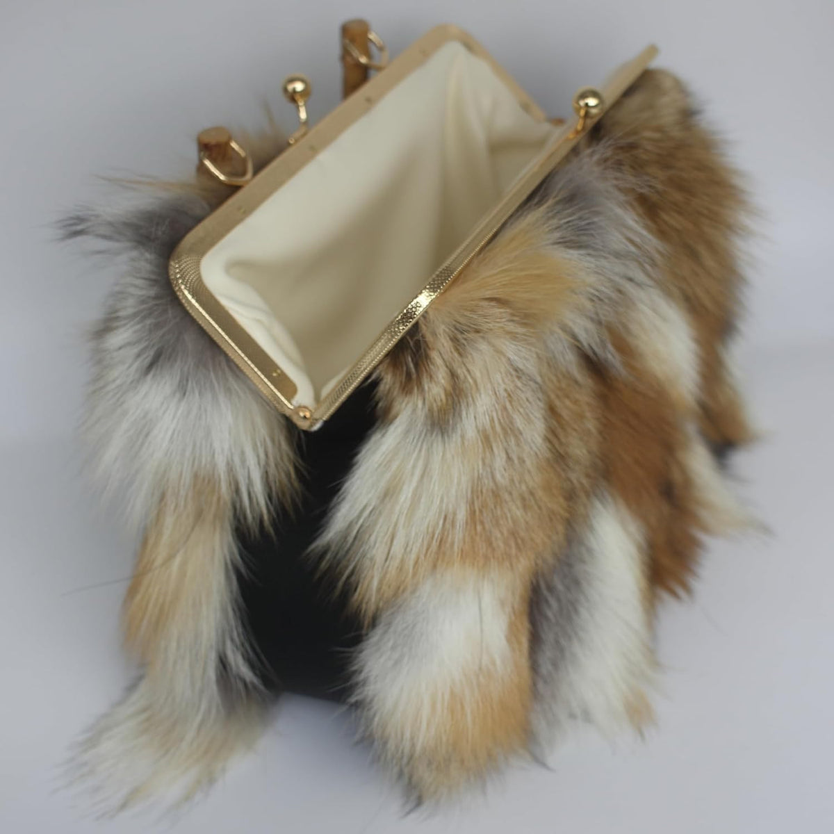 Real Fox Fur Handbag Vintage Kisslock Purse with Bamboo Handle