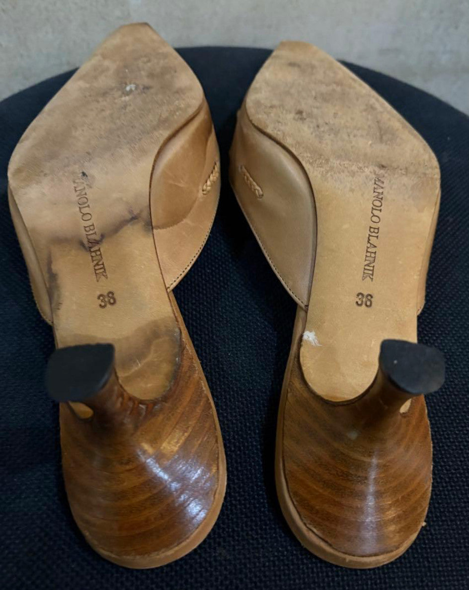 Manolo Blahnik Bow Fringe Pointed Toe Kitten Heel Mules