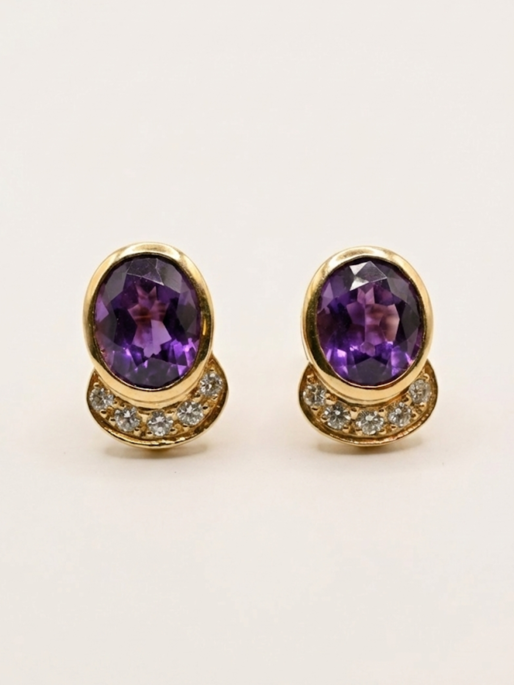 Vintage 18k Gold Amethyst Earrings with Natural Diamonds