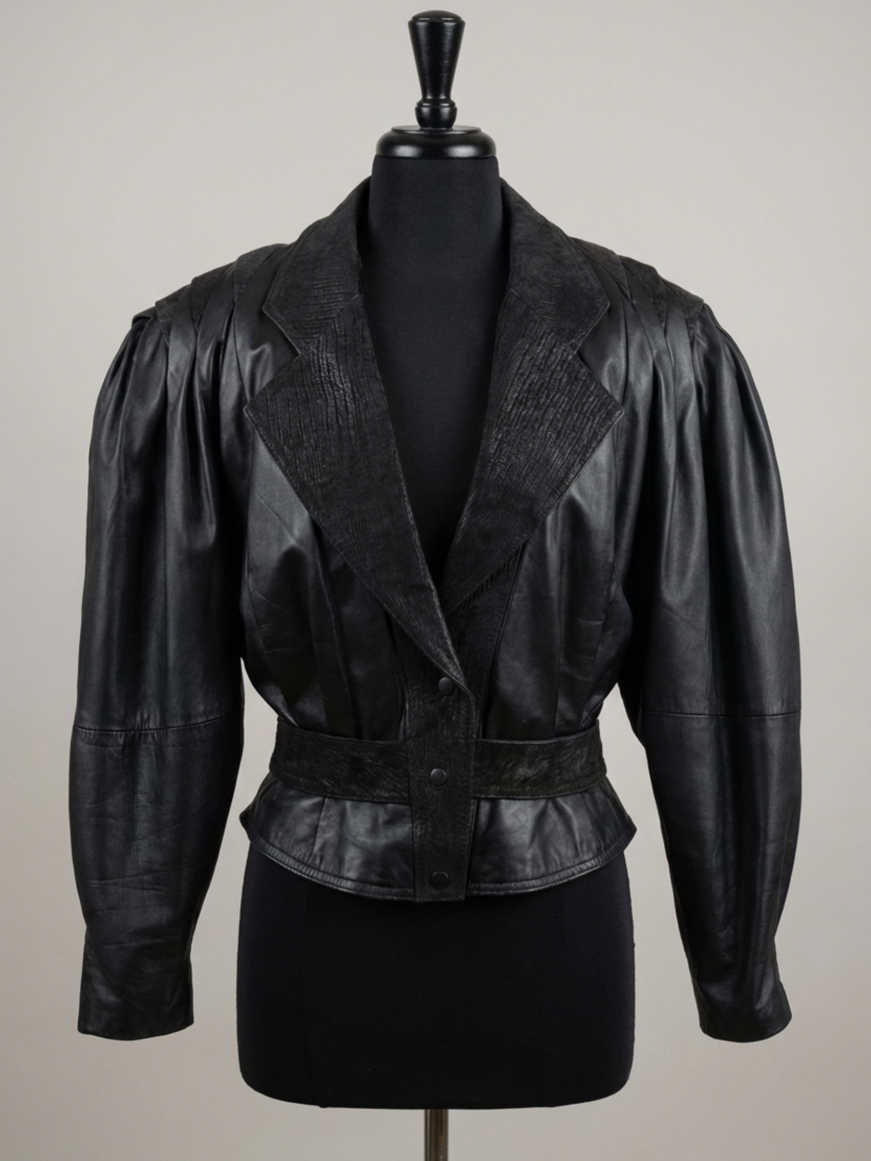 Global Identity GIII Vintage Leather Jacket