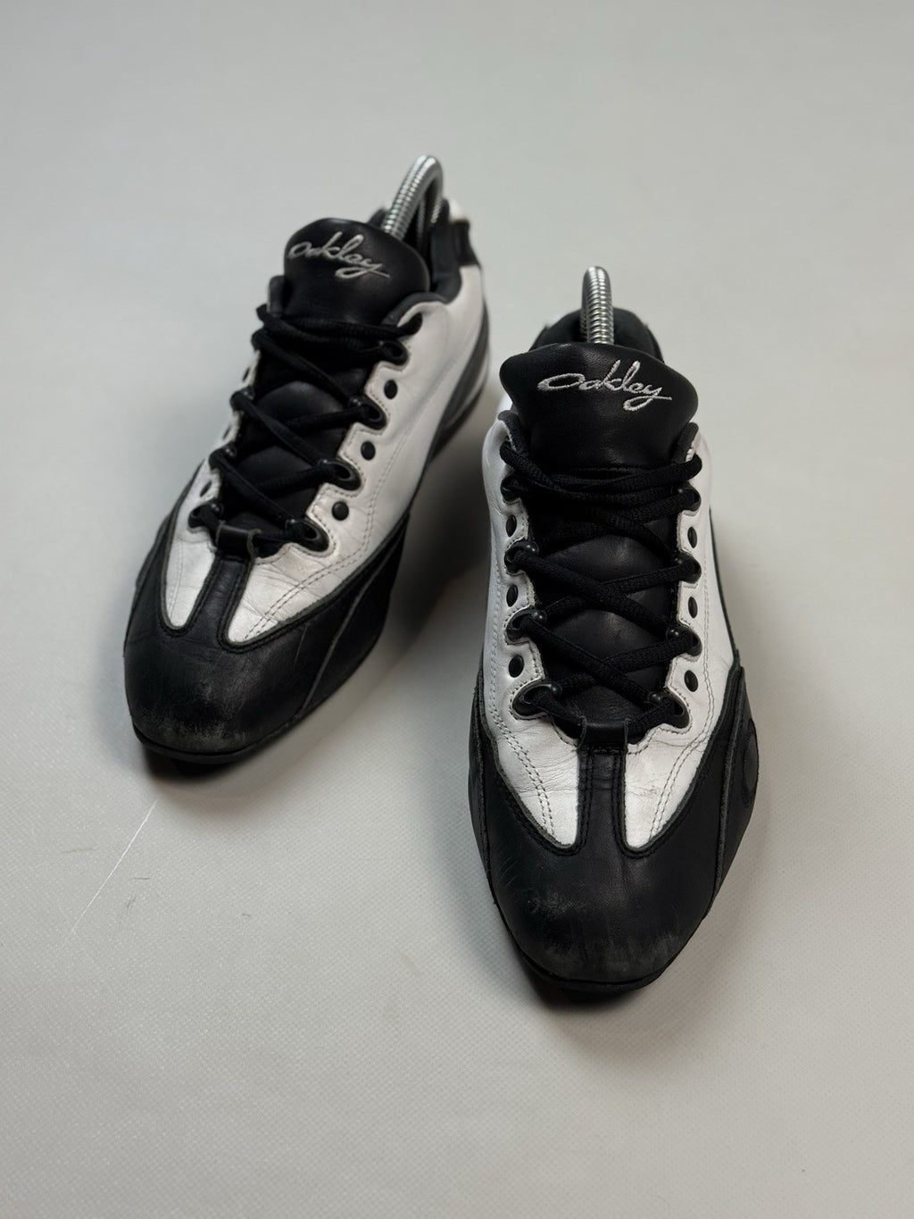 Oakley Leather Low Top Racing Sneakers