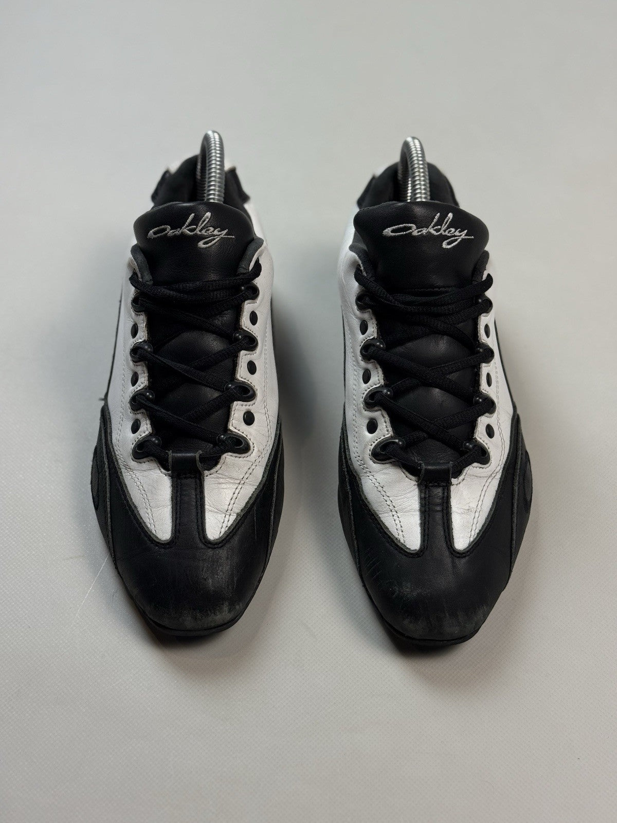 Oakley Leather Low Top Racing Sneakers