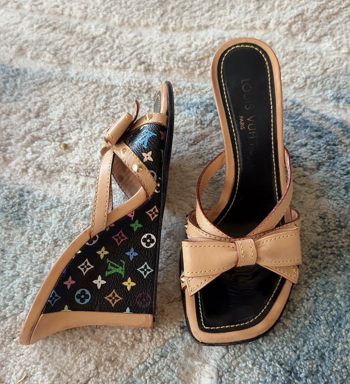 Louis Vuitton Murakami Multicolore Bow Wedges, Black Monogram