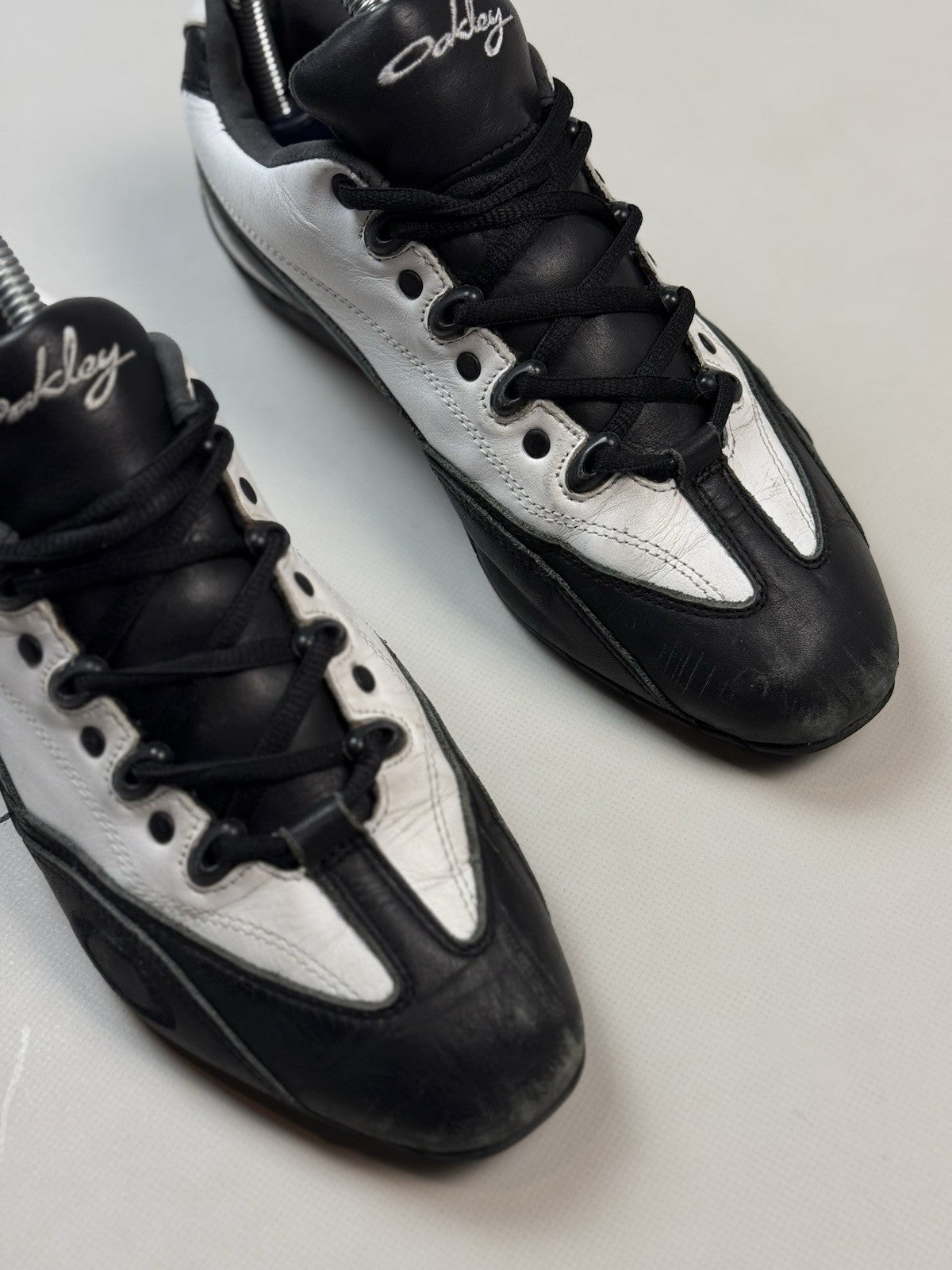 Oakley Leather Low Top Racing Sneakers