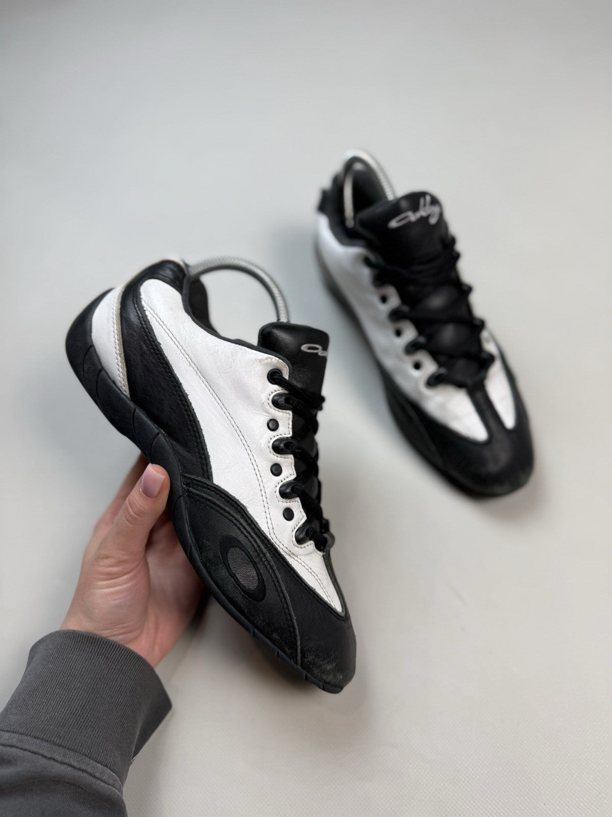 Oakley Leather Low Top Racing Sneakers
