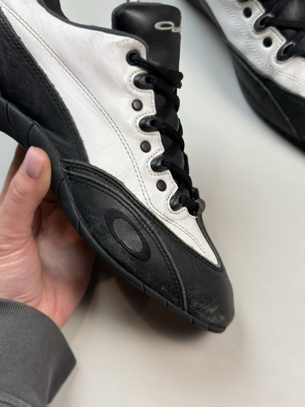 Oakley Leather Low Top Racing Sneakers