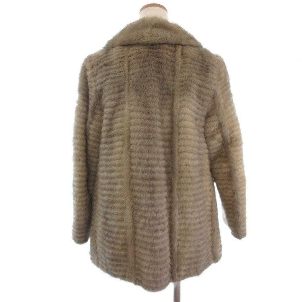 Logan Fur Saga Mink Coat
Beige Groomed Fur, Size XS
