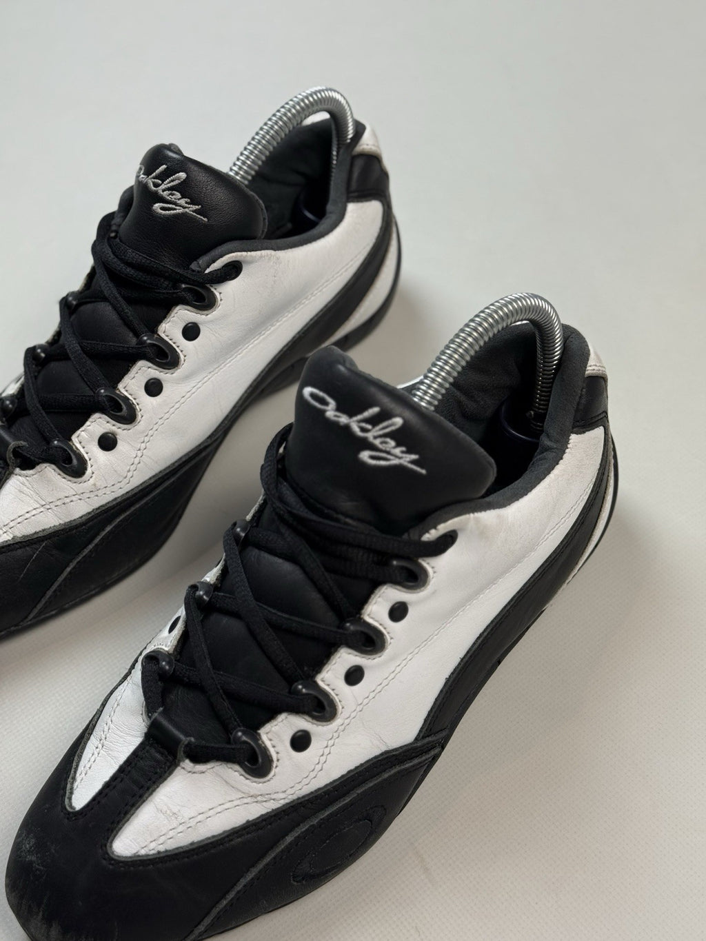 Oakley Leather Low Top Racing Sneakers