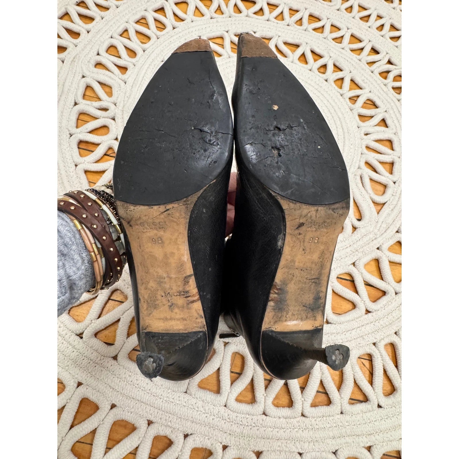 Vintage Gucci Black Leather Boots (9B)