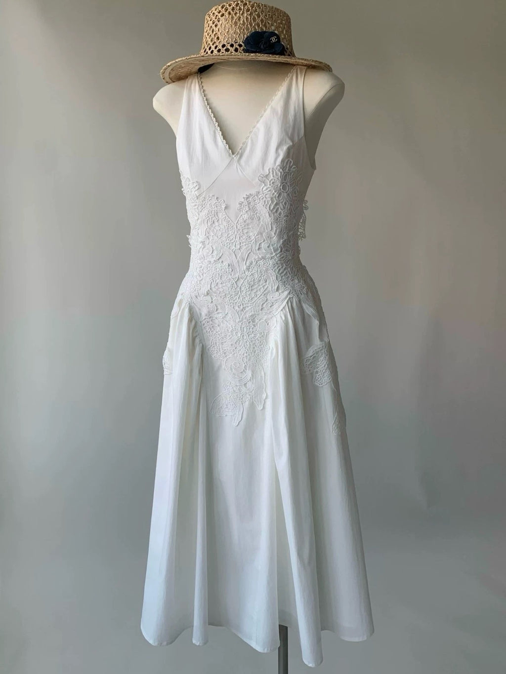Vintage White Lace Midi Dress Small