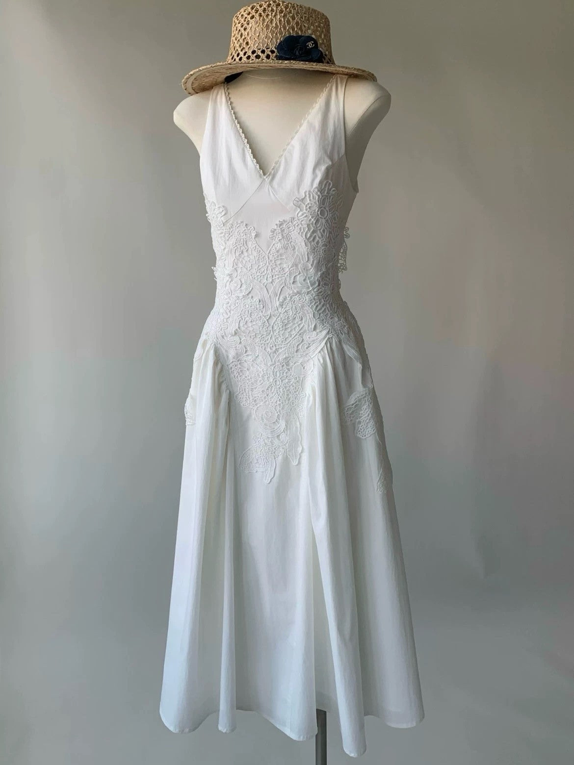 Vintage White Lace Midi Dress Small