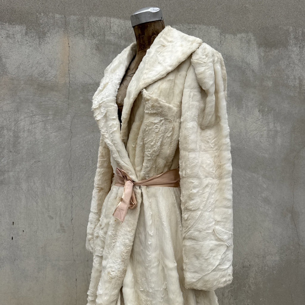 Vintage 1930s White Plush Teddy Bear Dressing Gown Ermie Art Deco Dress Coat