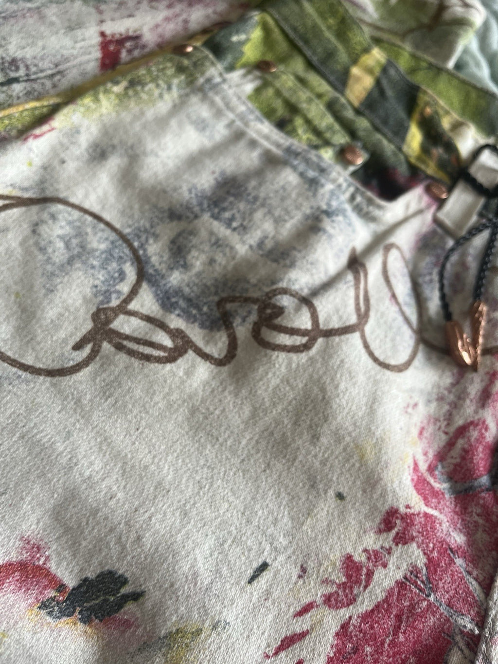Rare Find!! Roberto Cavalli Rose Leopard Graffiti Jeans Small