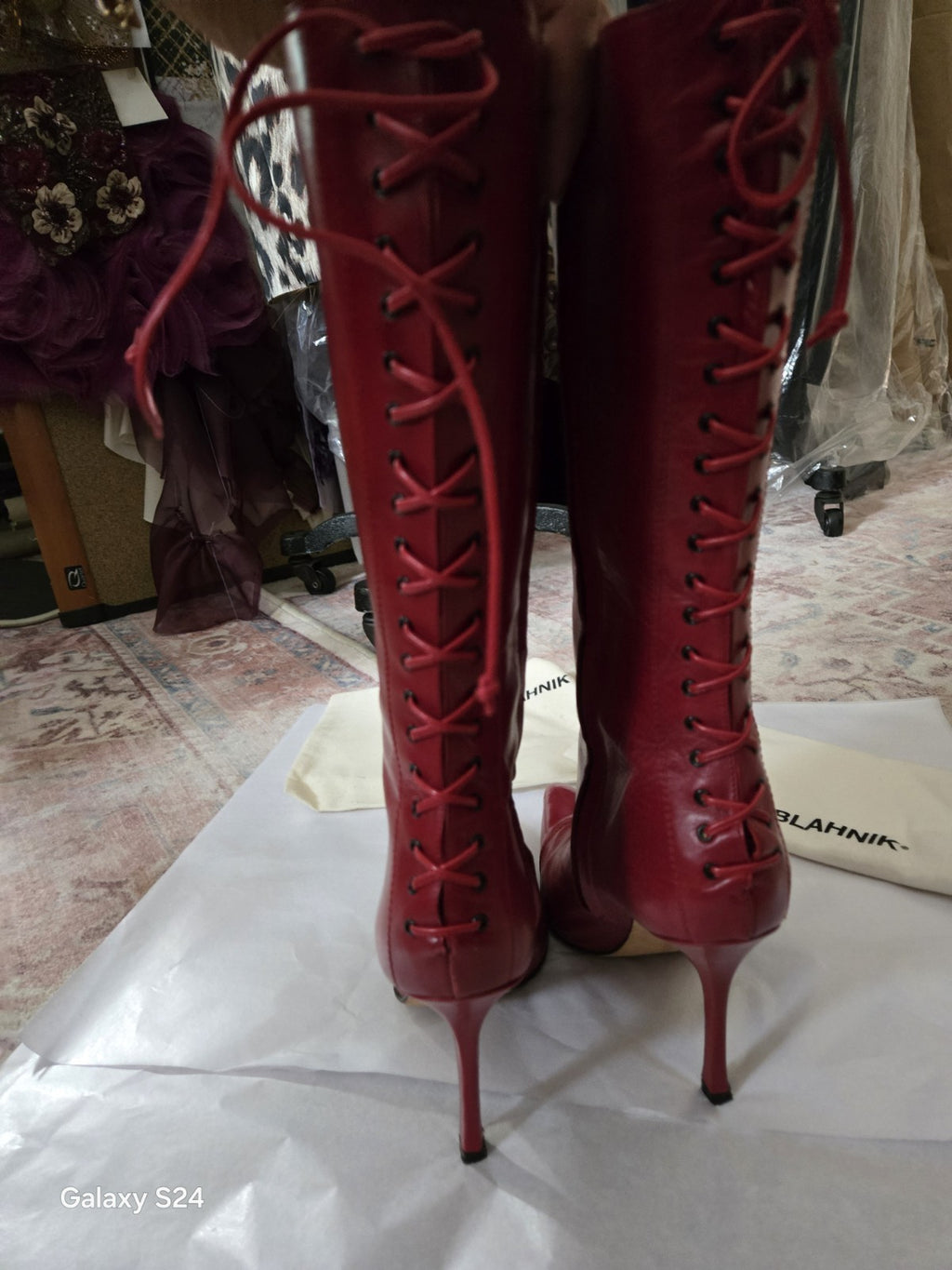 Red Leather MANOLO BLAHNIK LACE UP BOOTS SIZE 39 Perfect Condition