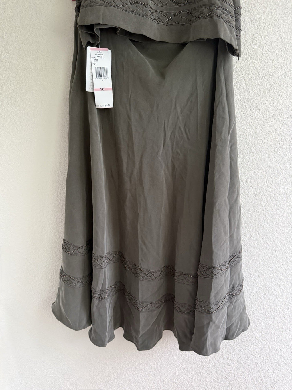 Jones New York Olive Green Beaded Silk Top and Skirt Set Size 6
