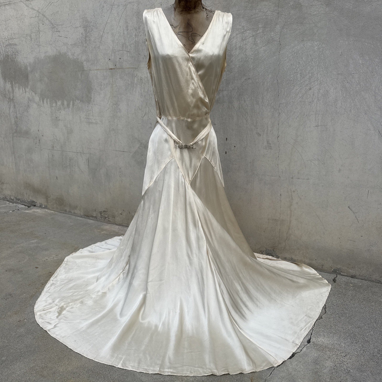 Vintage 1930s White Candlelight Silk Satin Gown Bias Cut Wedding Bridal Dress
