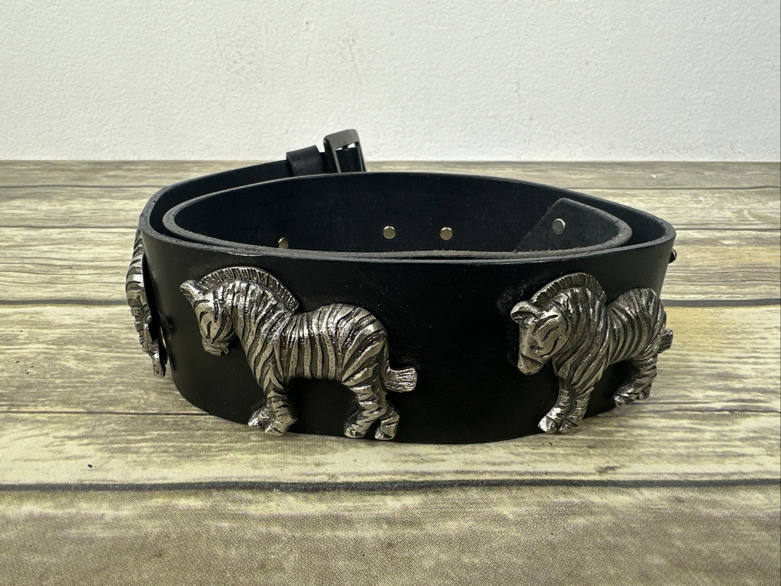 Vintage Cest Vrai Zebra Fashion Belt Size 28 Black Leather Safari
