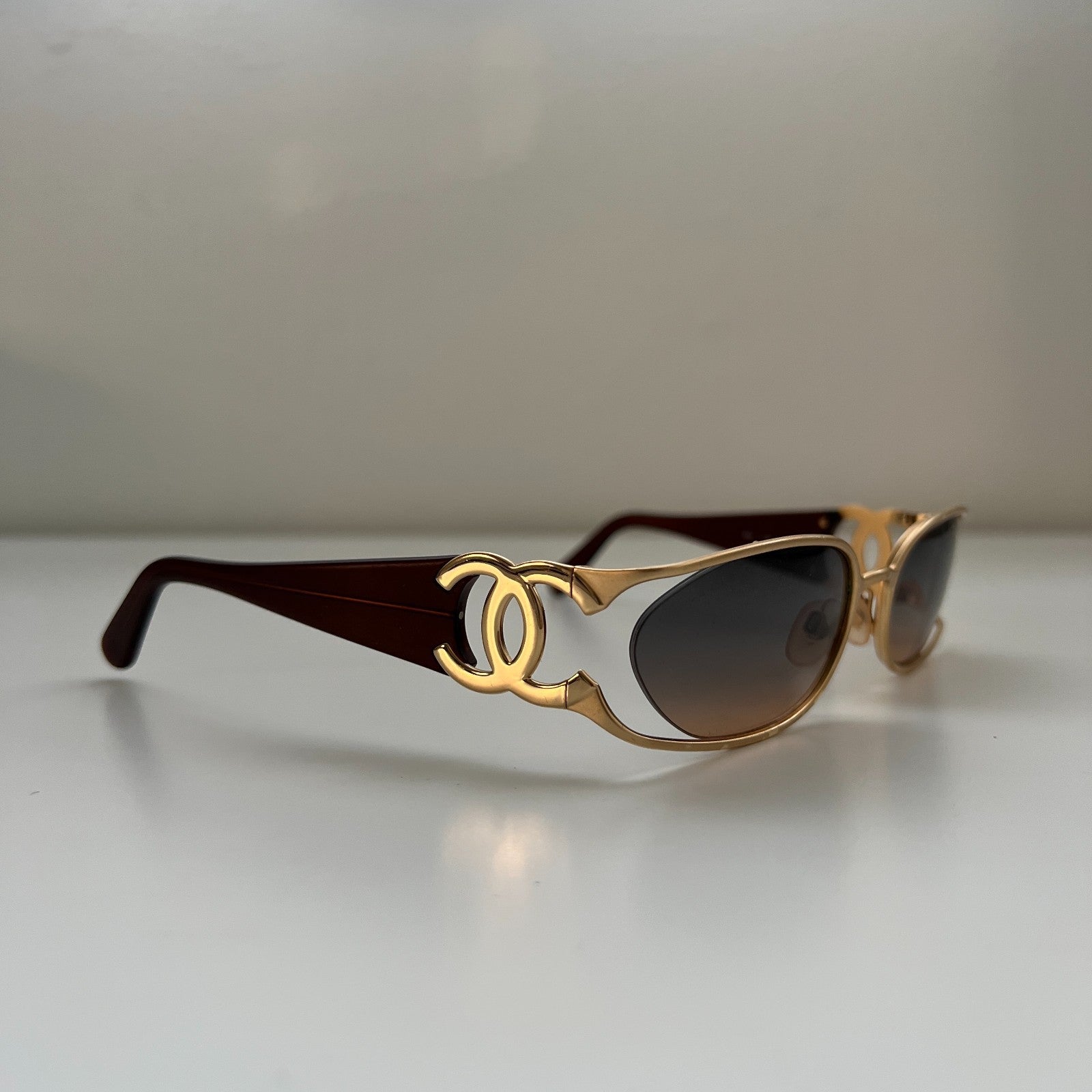VTG 90s CHANEL Interlocking CC Logo Gold Frame Gradient Lenses Marked Sunglasses