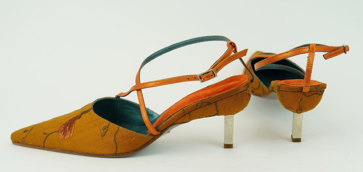 Muxart Barcelona Embroidered Kitten Heels Metal Size 40