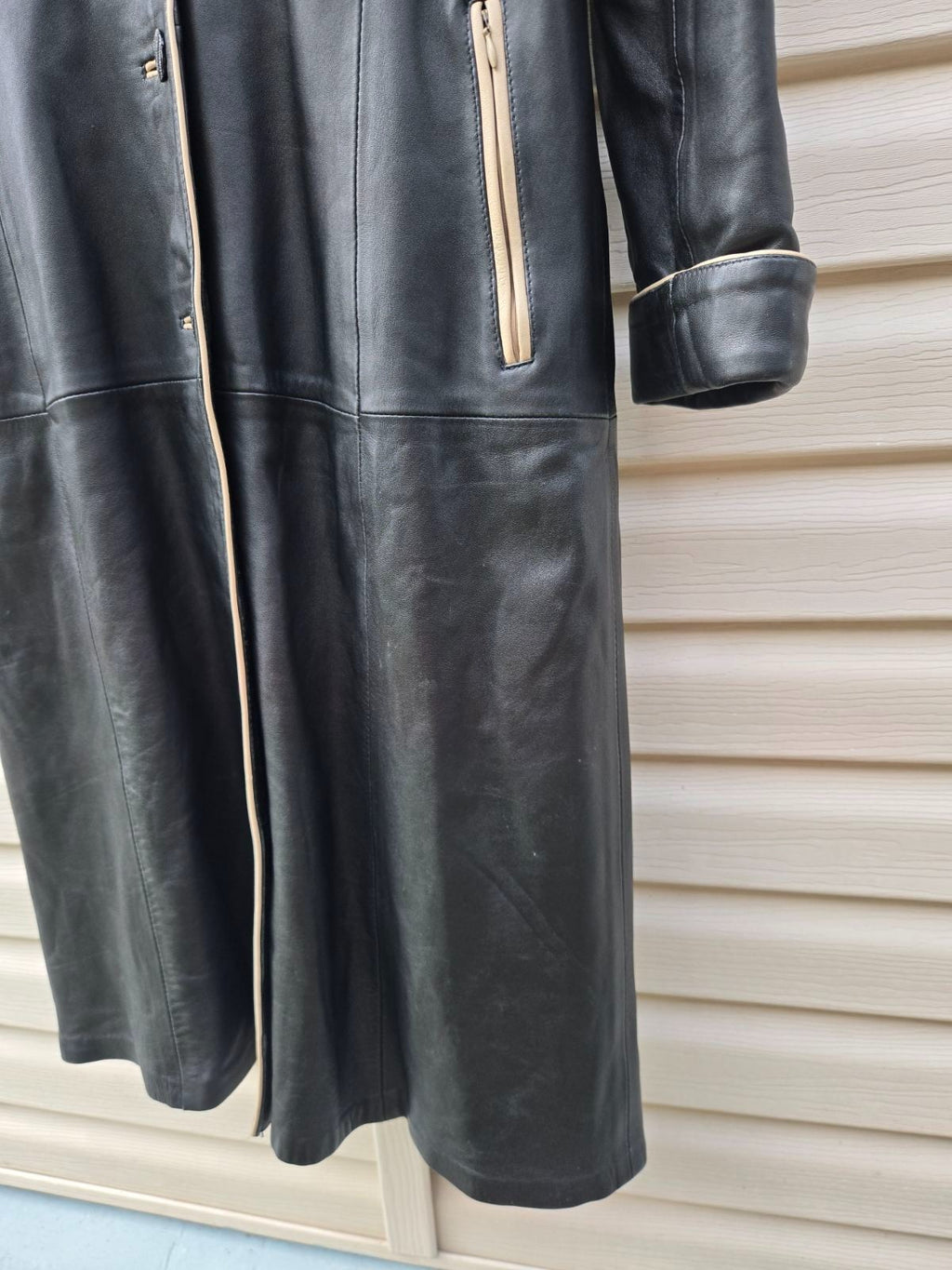 Vintage Y2K Black Leather Coat with Fox Fur Collar and Cuffs