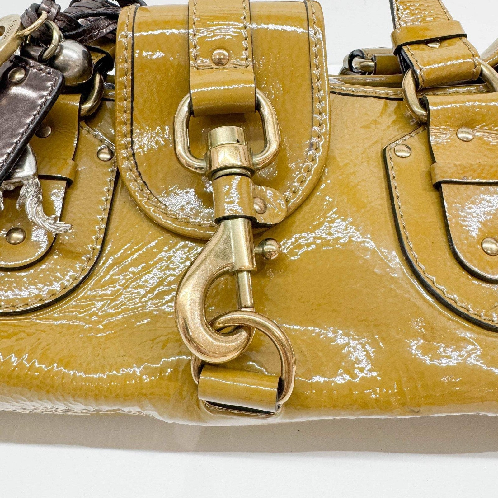 CHLOÉ Paddington Horse Charm Ocher Brown Patent Leather Shoulder Bag