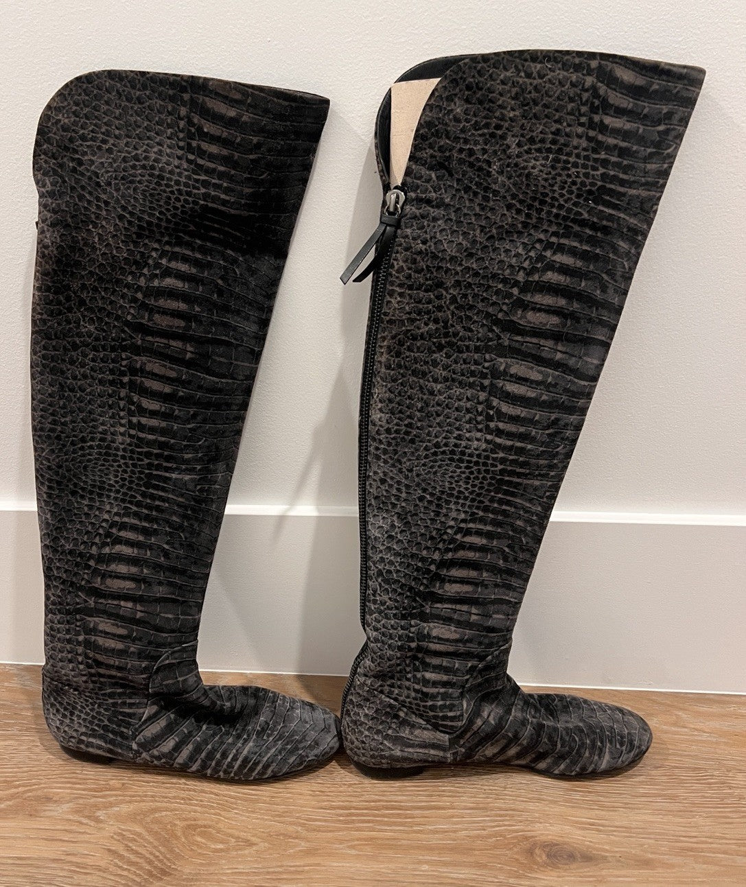 GIUSEPPE ZANOTTI Suede Croc Print Ballet Flat Pull On Boot Boots 38.5 / 8.5 Zip