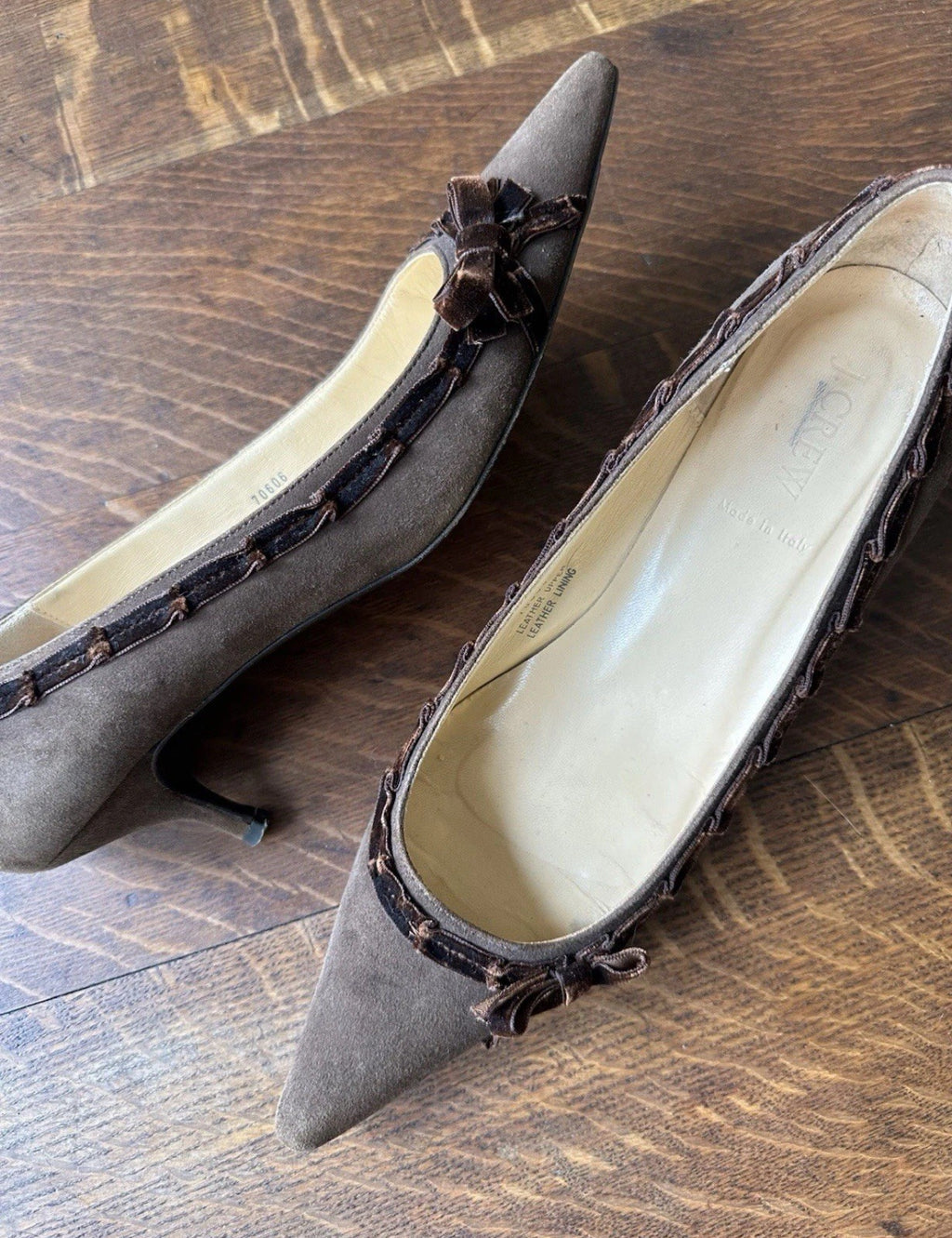 Brown Vintage Suede Velvet Ribbon Bow Kitten Heels