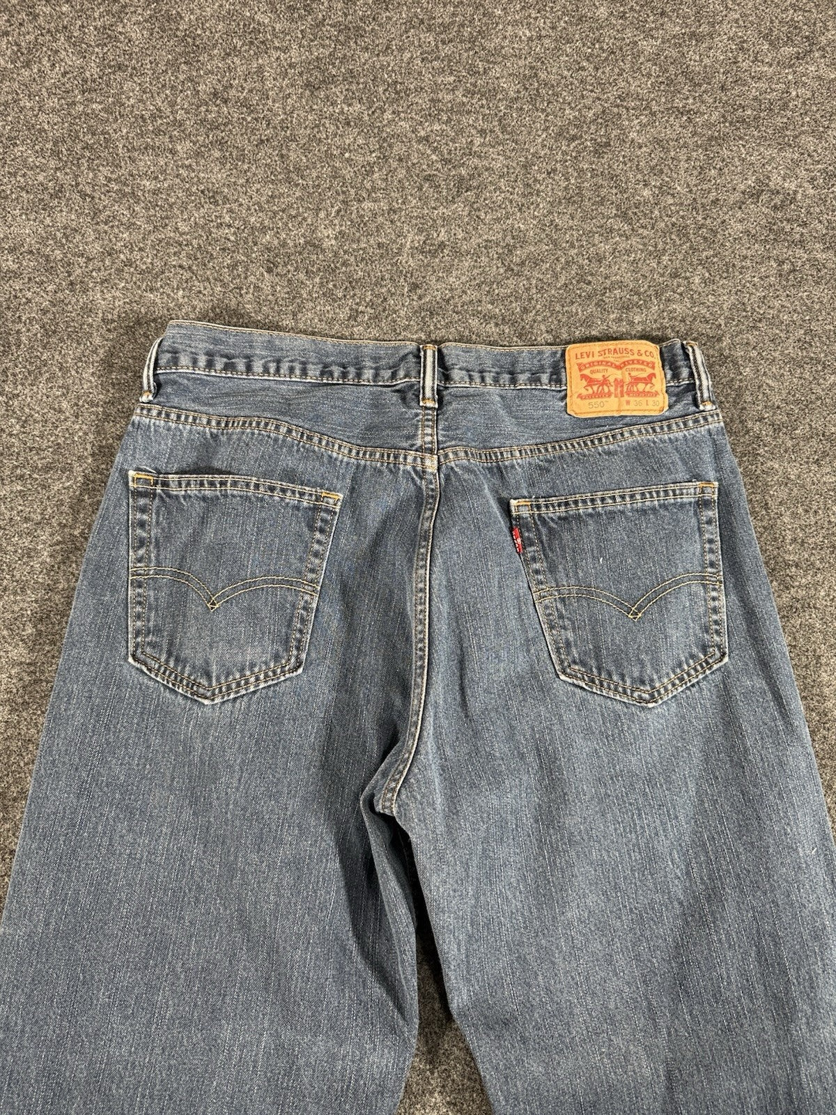 Levi's 550 Relaxed Fit Jeans Blue Medium Wash 36x30