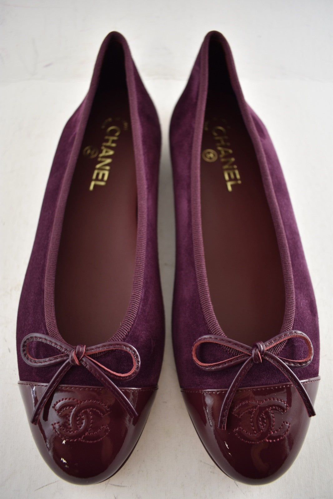 Chanel 26A Burgundy Suede Patent CC Logo Ballet Flat 38.5