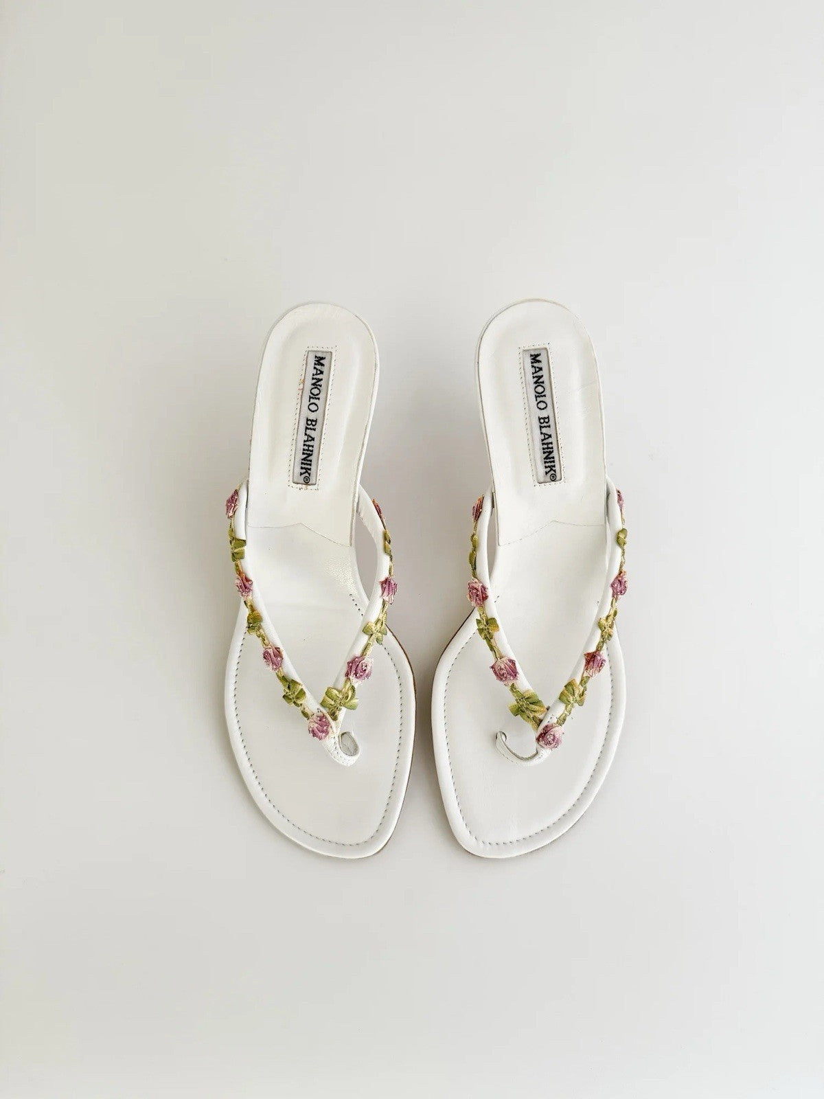 Manolo Blahnik White & Pink Floral Appliqué Leather Thong Sandal Heels