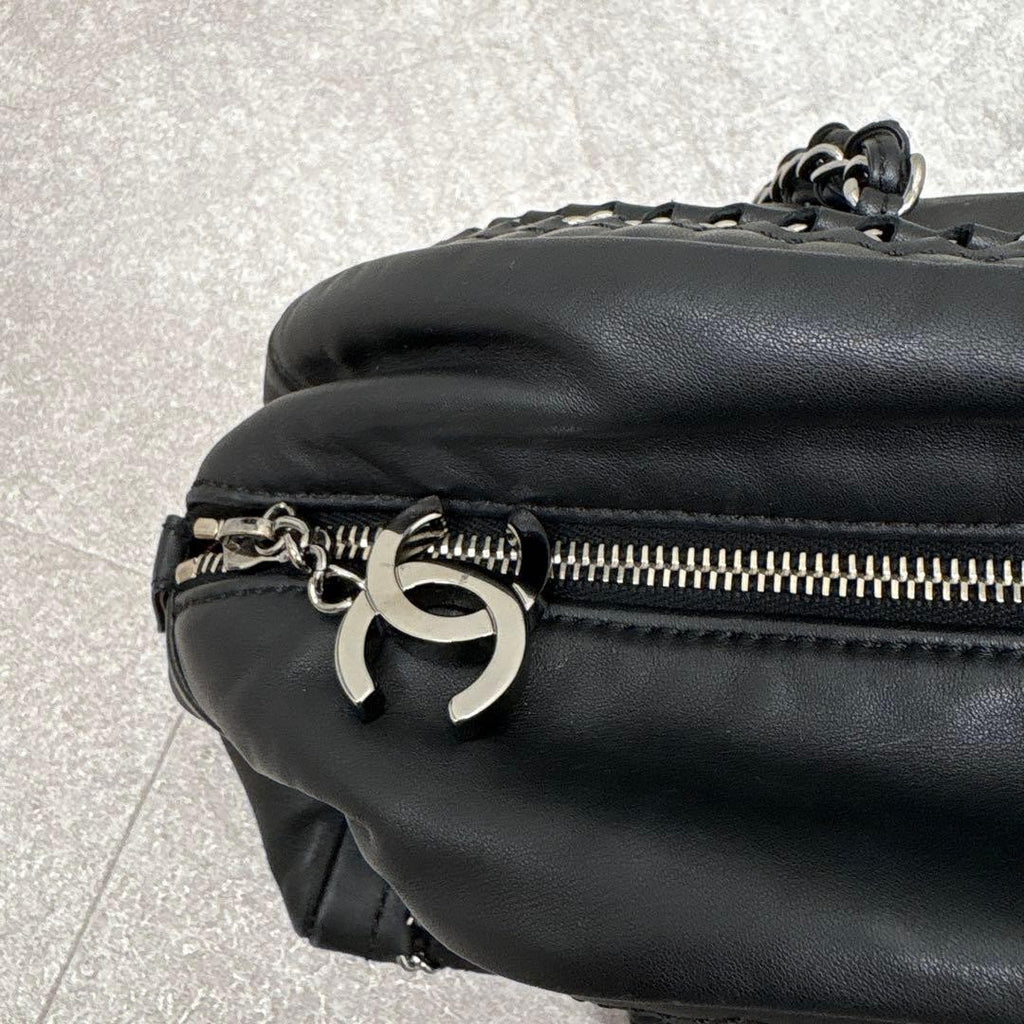 Chanel Black Lambskin Shoulder Bag Chain Strap Used