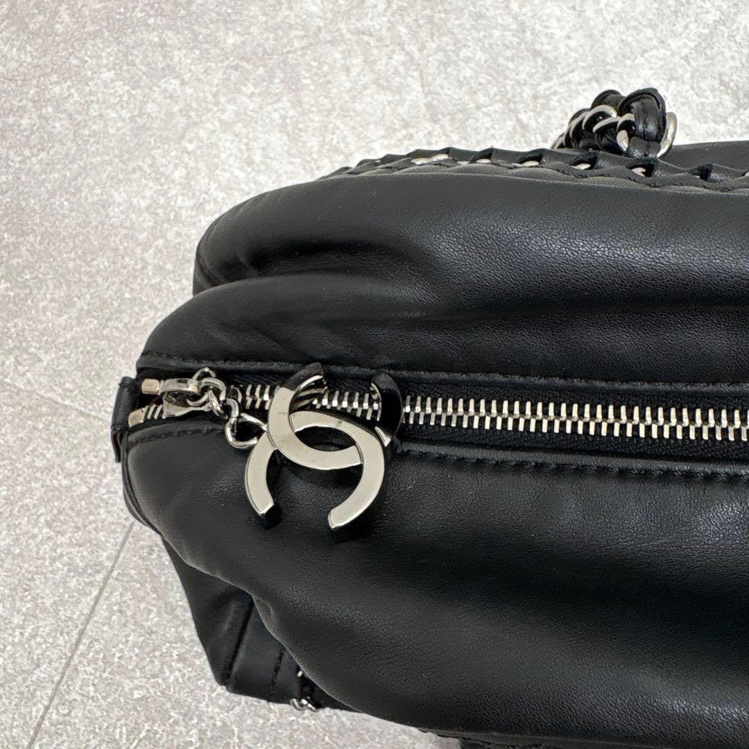 Chanel Black Lambskin Shoulder Bag Chain Strap Used