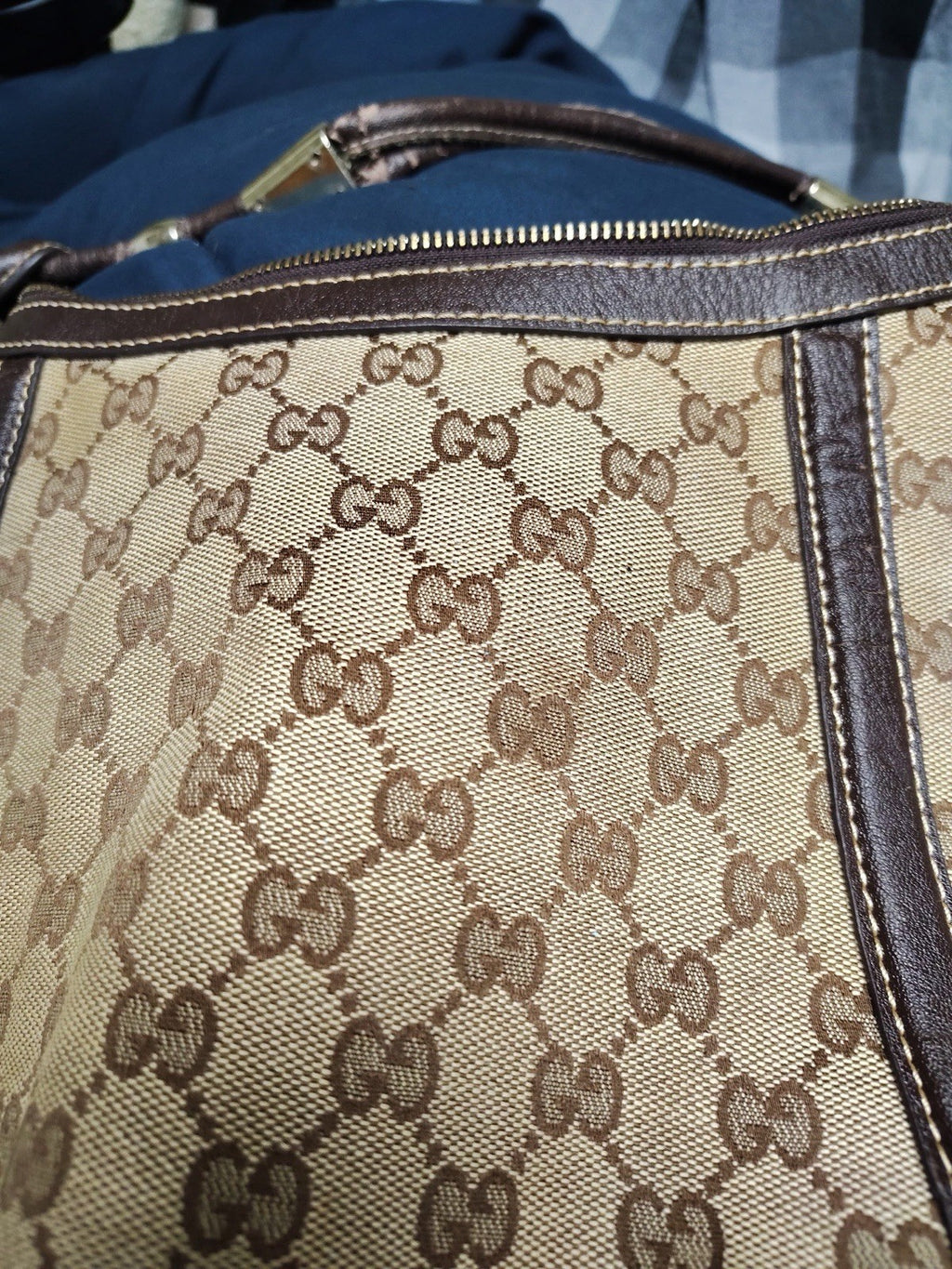 Gucci Brown Beige GG Logo Shoulder Bag Tassel Bamboo Silver Hardware Zip