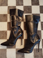 Brand New Authentic Manolo Blahnik Kid Leather Boots 39