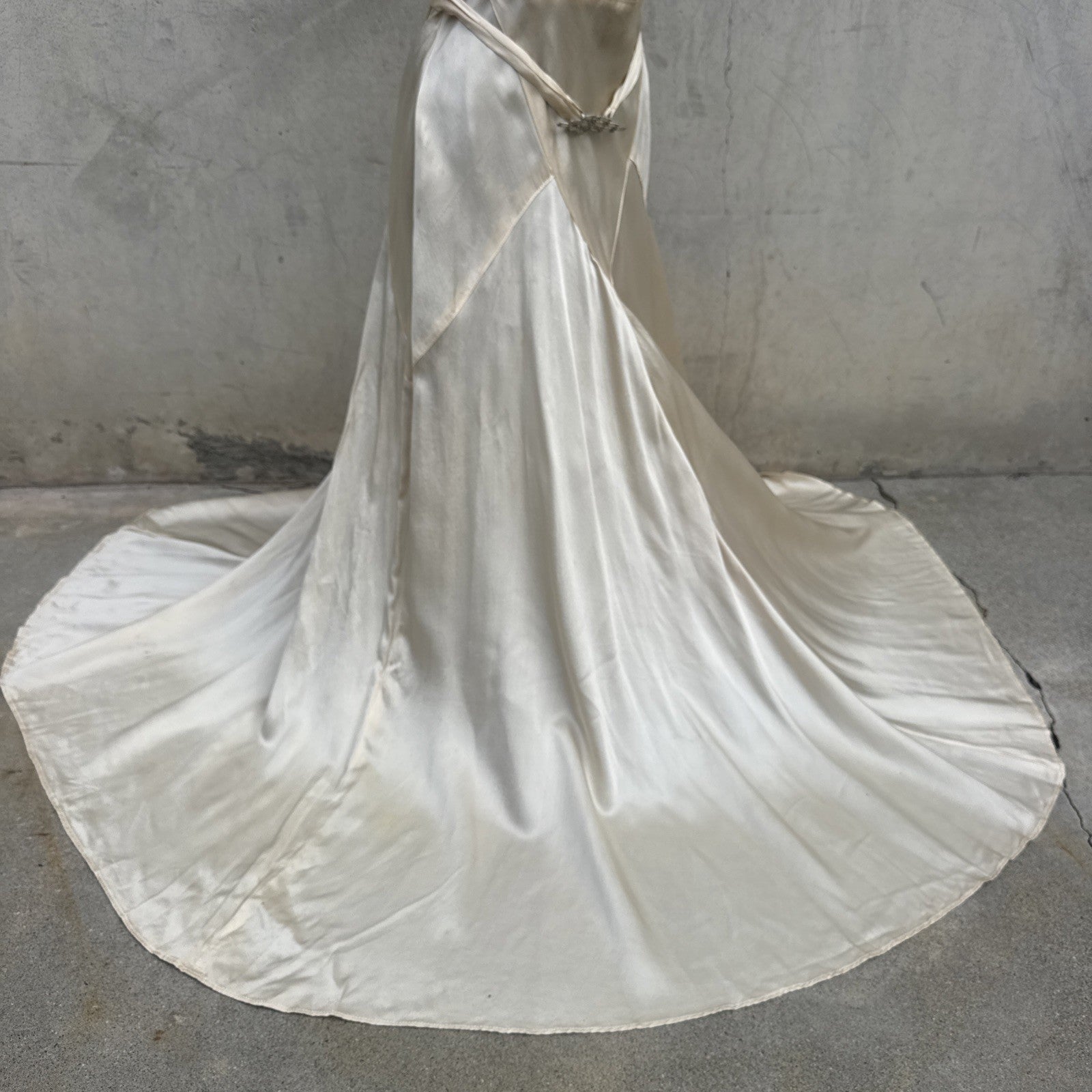 Vintage 1930s White Candlelight Silk Satin Gown Bias Cut Wedding Bridal Dress